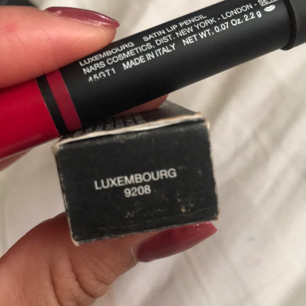 NARS satin lip pencil in Luxembourg 💋💄